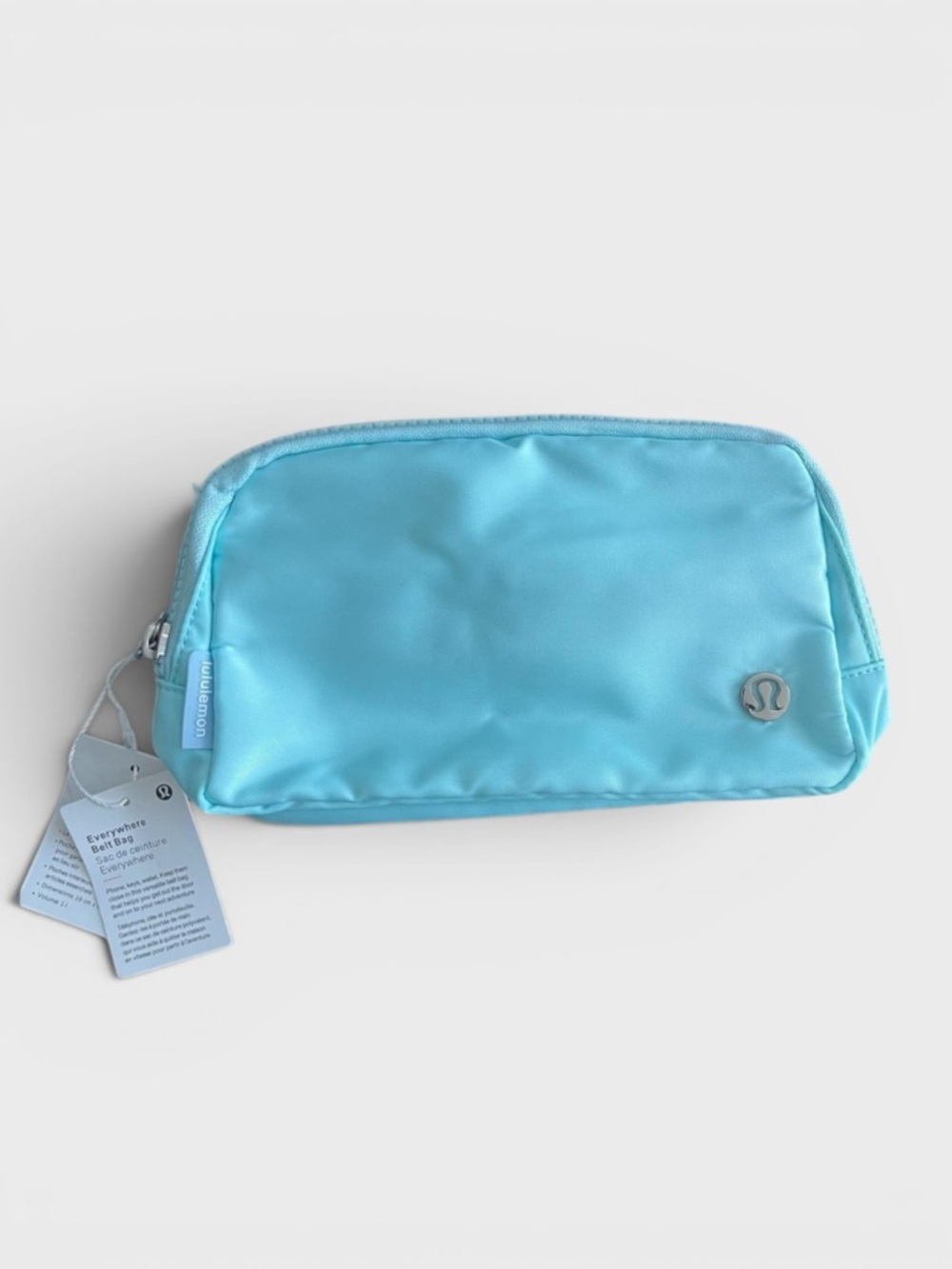 Lululemon Athletica Aqua Blue Zip Everywhere Belt Bag in 1L
